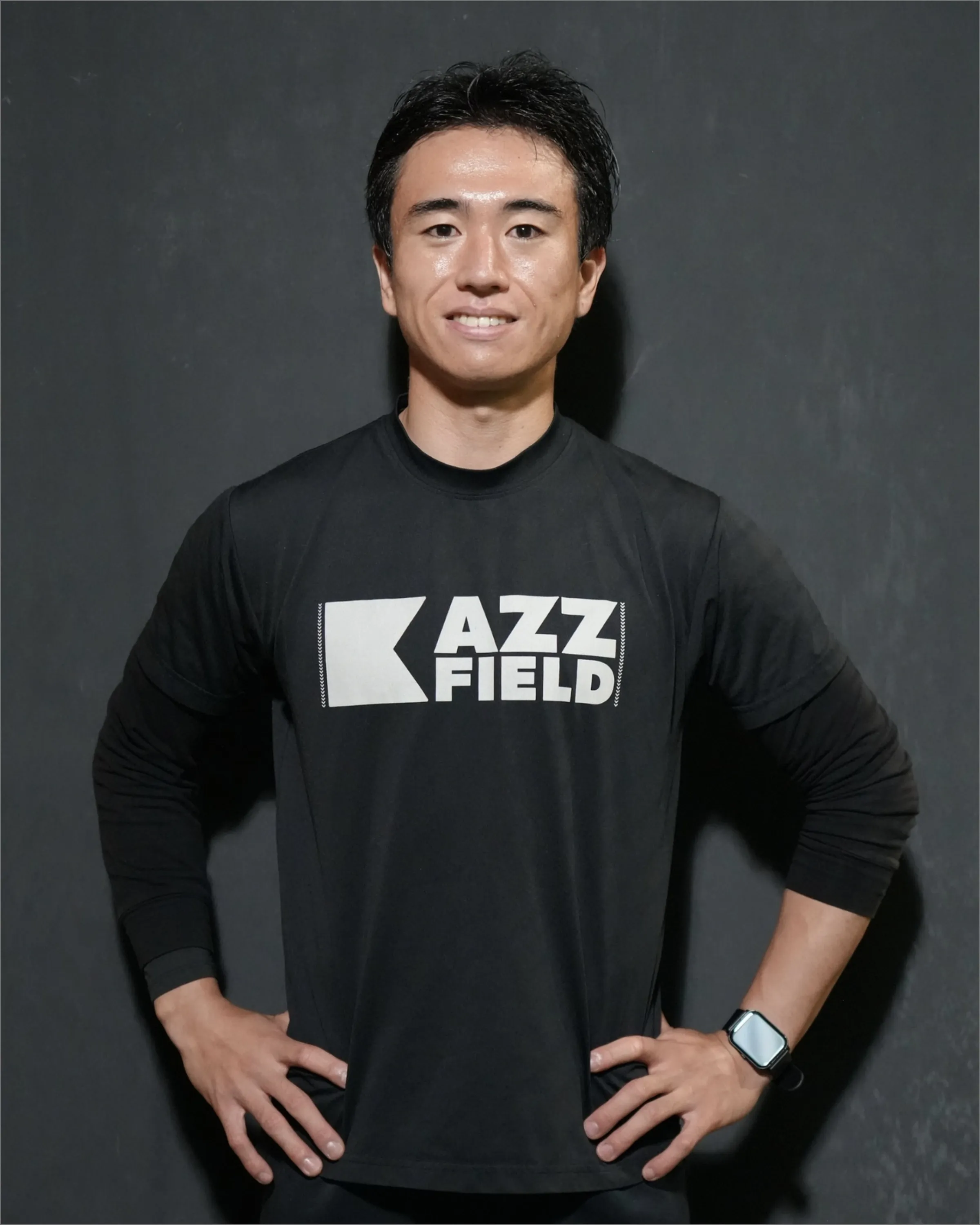 尾形トレーナー